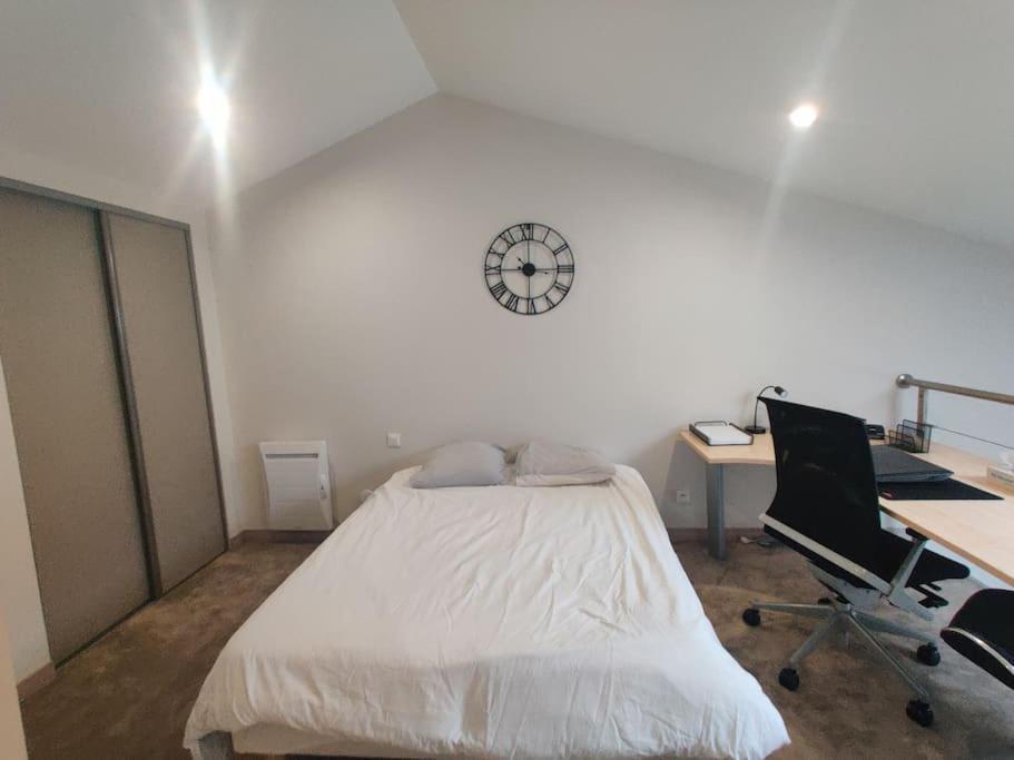 Les Capucins Apartment Coulommiers Exterior photo